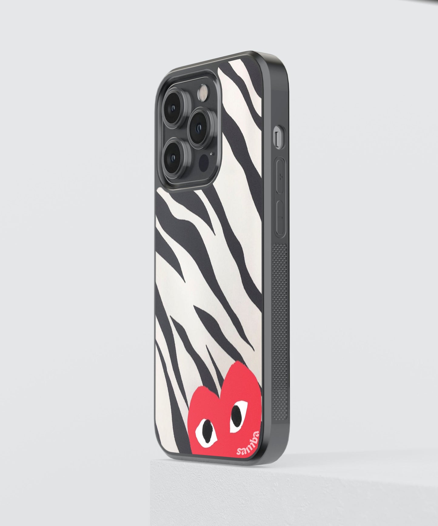 Love 17 | CDG Zebra